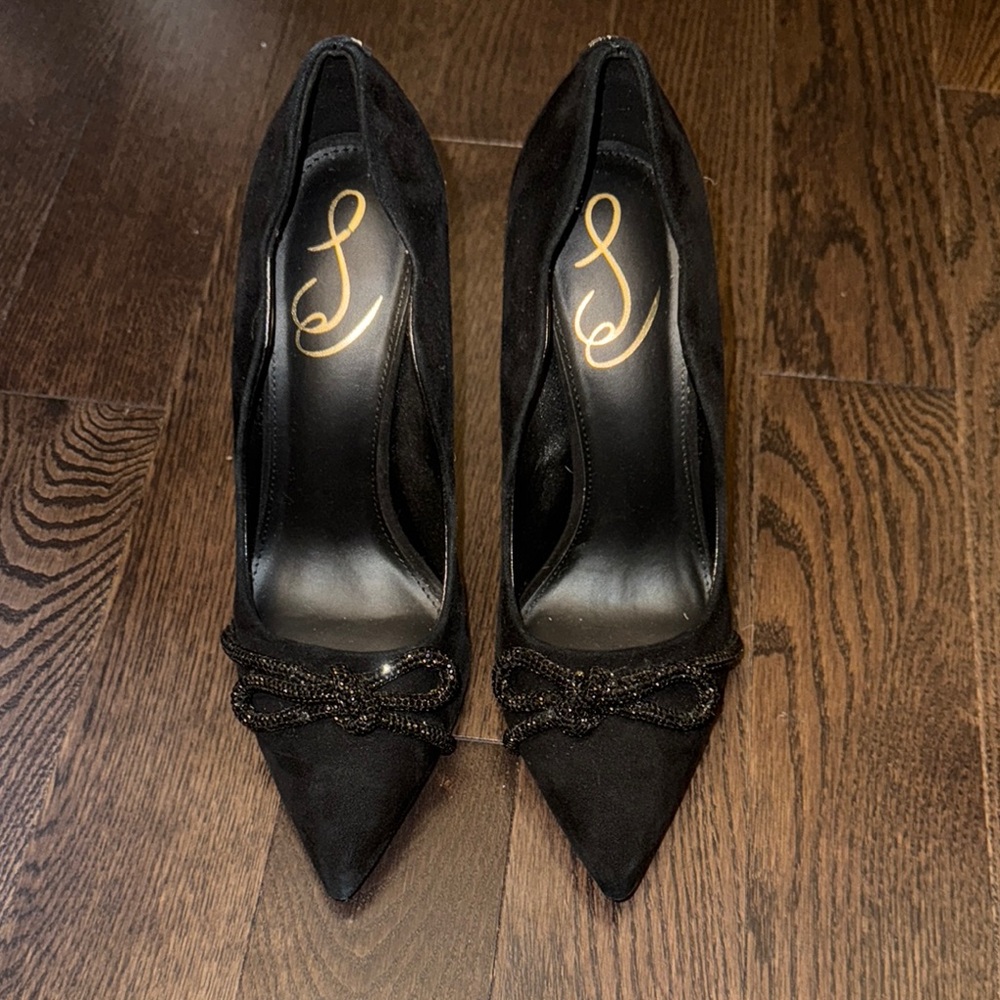 Sexy black suede sam Edelman high bow heels